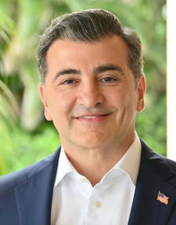 Photo of Casey Askar