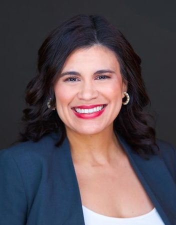 Photo of Lucia Baez-Geller